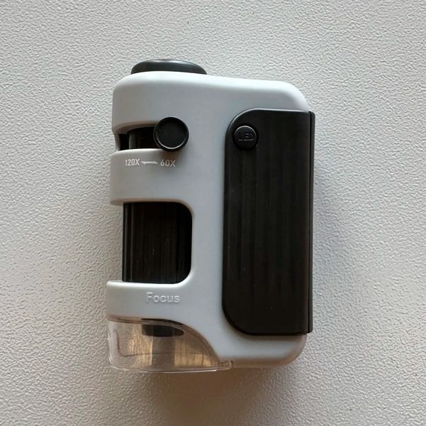 Карманный детский микроскоп Posket Microscope 60x-120x с LED подсветкой Обучающий для наблюдения 116729 фото